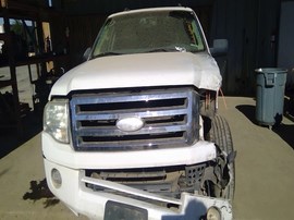 2010 FORD EXPEDITION, WHITE, XLT MODEL, 5.4L, AT, 4WD.   F26515